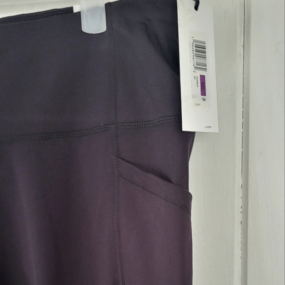 Calvin Klein Performance Super High Waist Full-Length Stirrup Leggings - Picture 6 of 11